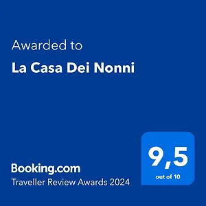 la-casa-dei-naples.hotels-amalfi.com/